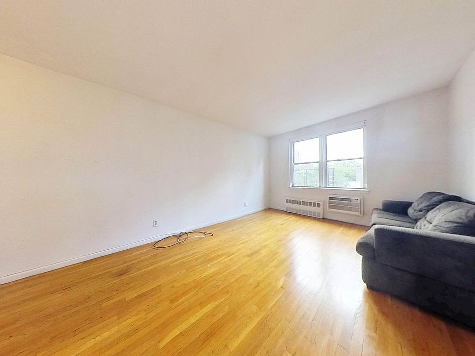 1st image of 1483 1st Ave APT 5G