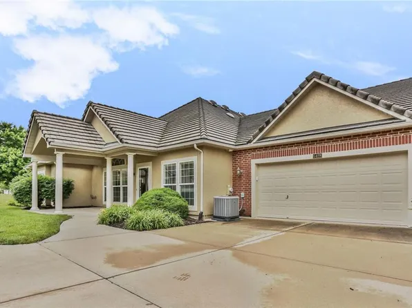 5428 W 145th Ter, Leawood, KS 66224
