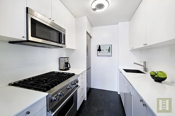 Sold by Halstead Real Estate | media 2