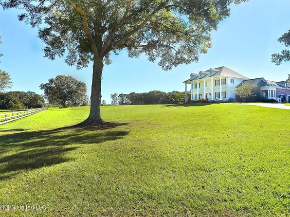1735 Alana Dr, Terry, MS 39170