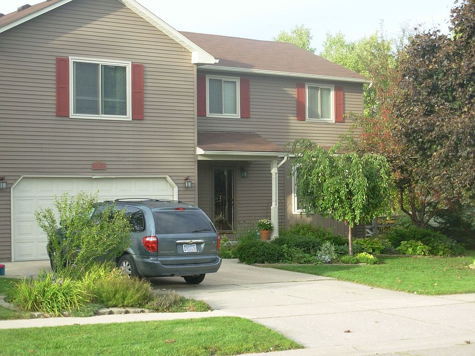 917 ALPINE CT.
