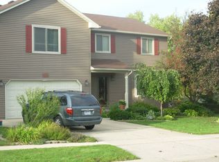 917 Alpine Ct, Brighton, MI