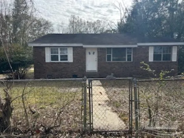 665 W Roberts Rd, Cantonment, FL 32533