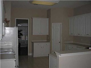 5th image of 10385 Magnolia Park Dr