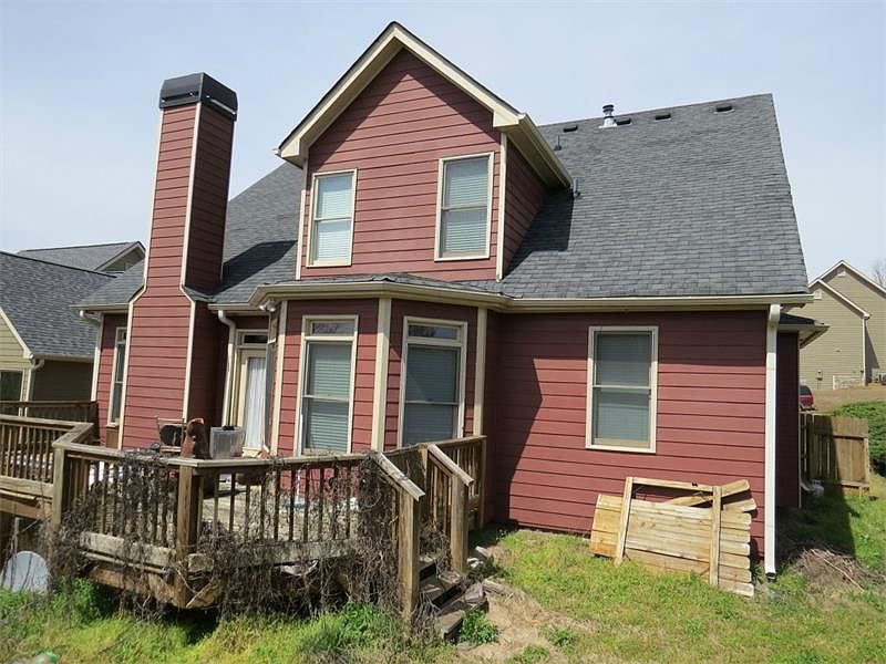 2nd image of 324 Cabinwood Trl
