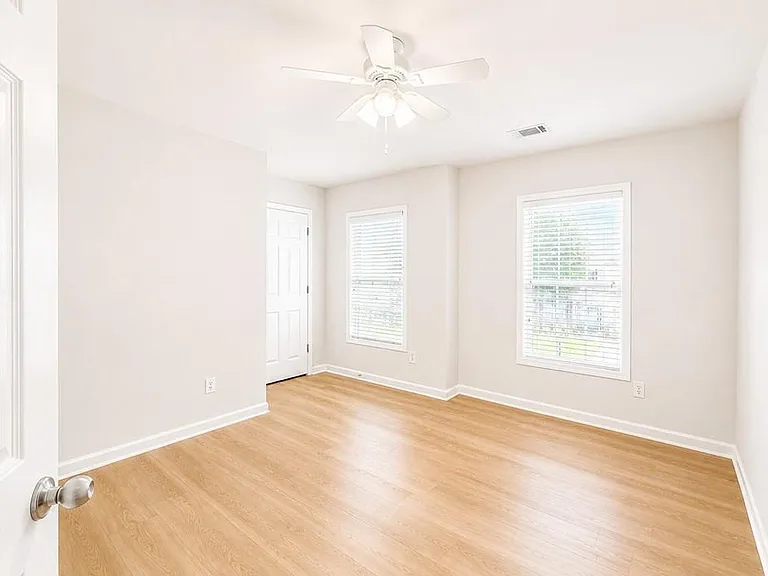 2252 Jasmine Glen Dr — Photo 13