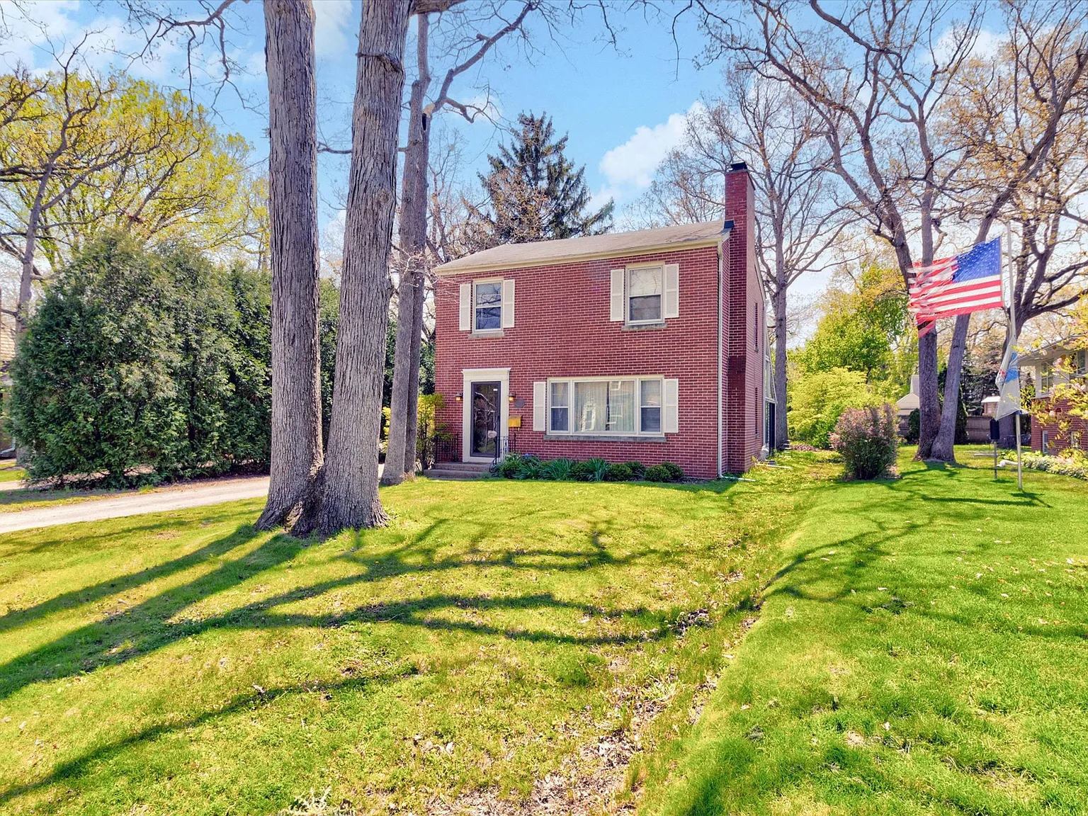 3 bed, 1.5 bath, 1534 sqft, $3,750 — Photo 2