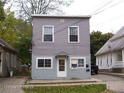 1st image of 860 10th St NW APT 3