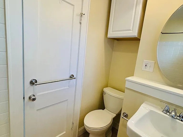 605 Republic Rd — Photo 10