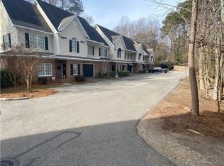 320 Glenburney Dr, Fayetteville, NC 28303