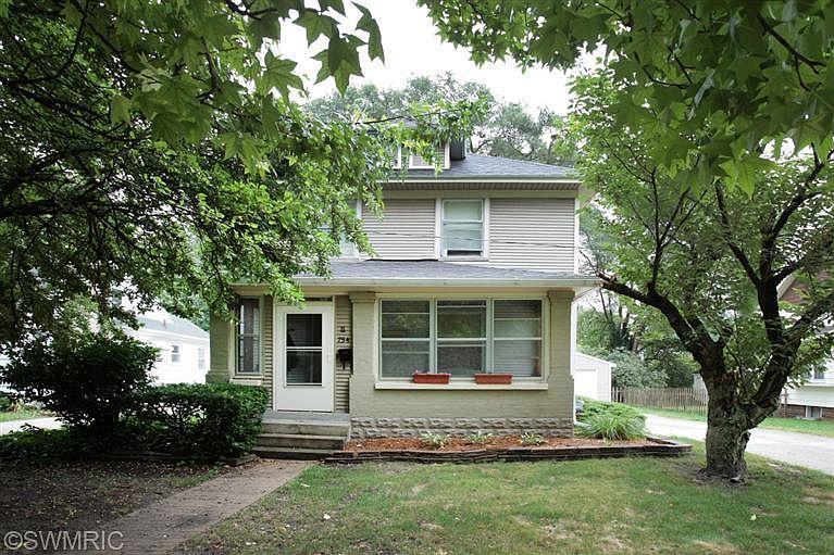 1st image of 754 Valley Ave NW
