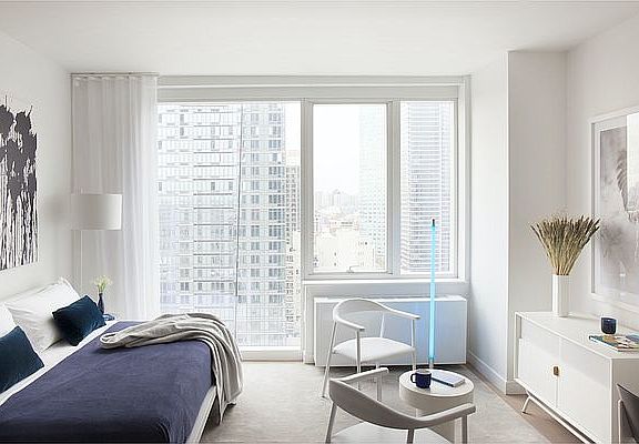 3rd image of 2840 Jackson Ave #24J