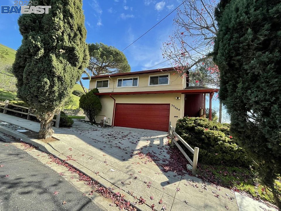 1st image of 32099 Chicoine Ave