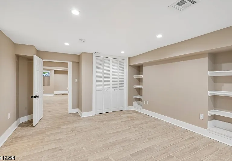 49 Park Ave #1 — Photo 18