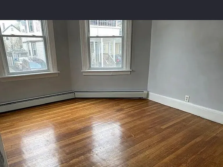 15 Sylvan Ave — Photo 7