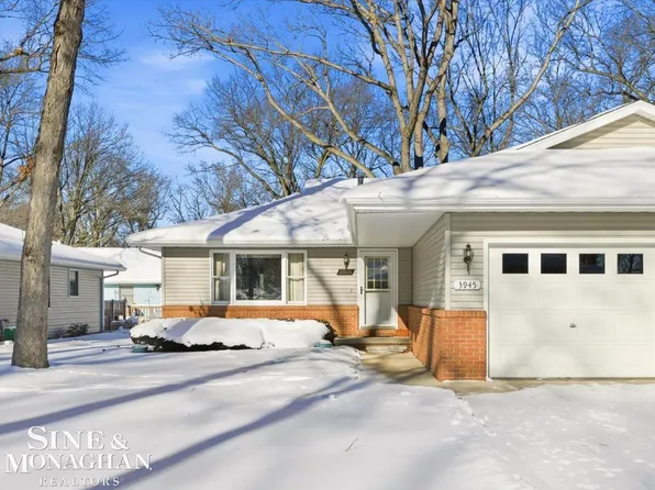 3945 Butternut Ct, Port Huron, MI 48060