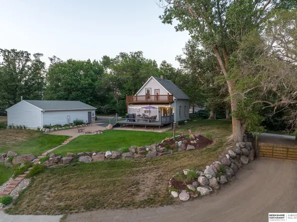 9626 N 34th St, Omaha, NE 68112
