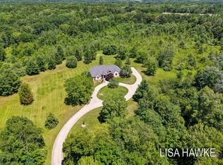 10365 Cleveland St, Nunica, MI 49448