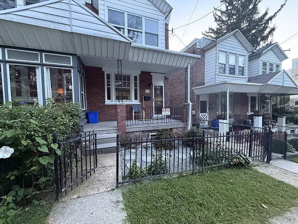 4450 Dexter St