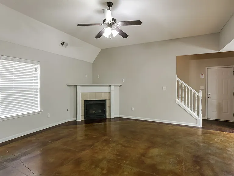 3044 Magnolia Dr — Photo 5