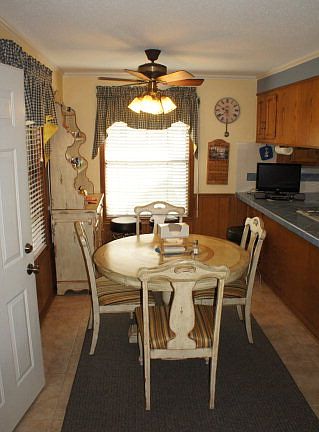 4th image of 10 Amarillo Dr