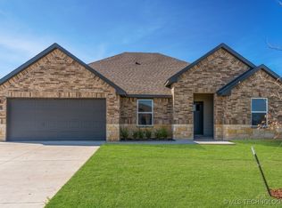 7414 N 155th Ave E, Owasso, OK 74055