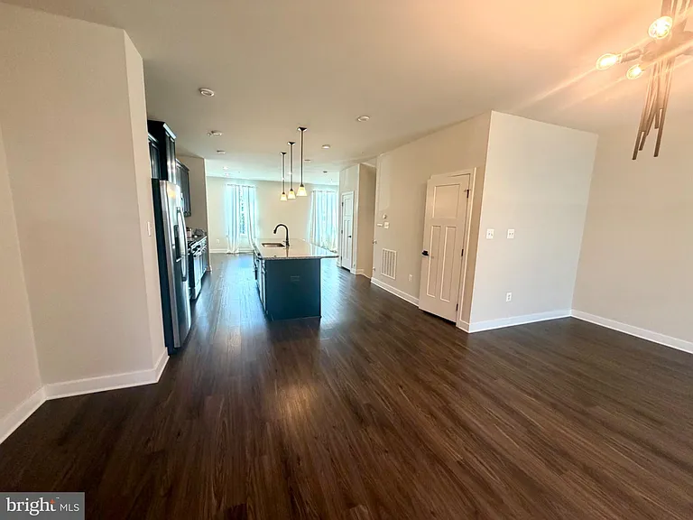 6029 Goshawk St — Photo 14