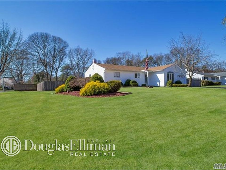 1st image of 18 Stewart Cir