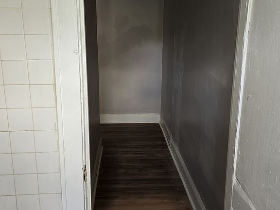 4th image of 3826 Mahoning Rd NE #4