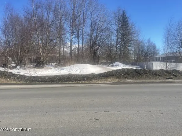 427 N Glenn Hwy, Palmer, AK 99645