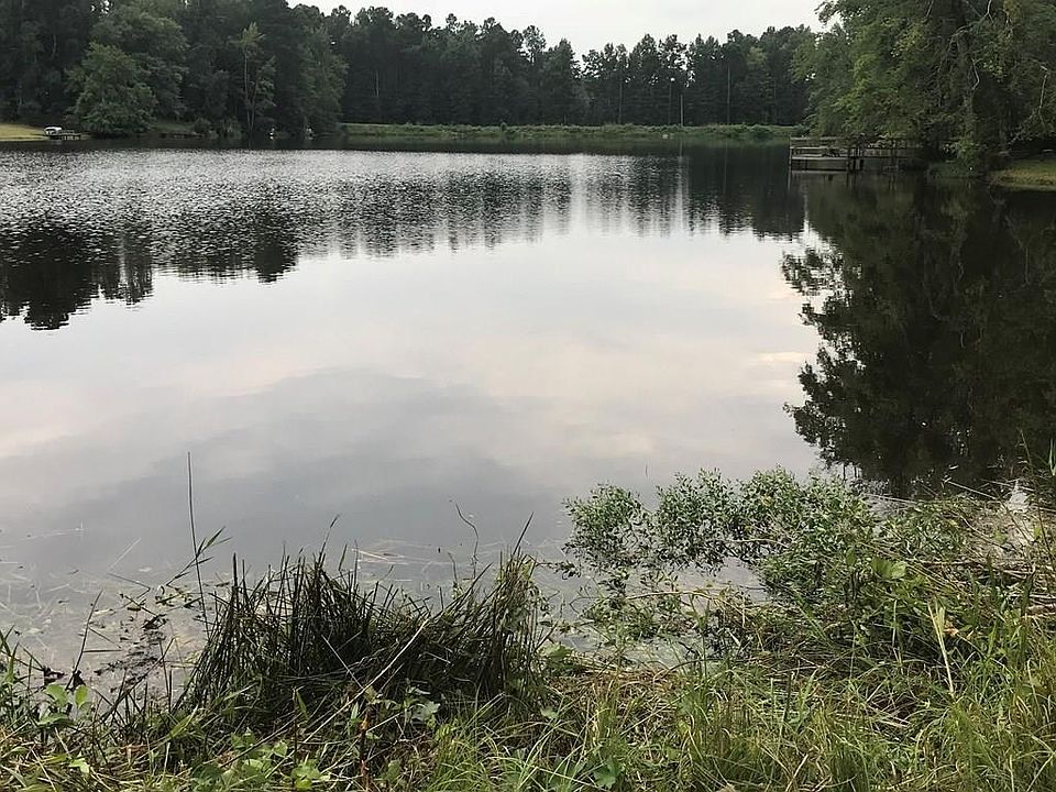 1st image of 17 Flintlock Dr