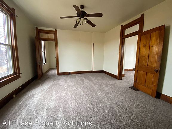 4th image of 319 1/2 S 8th St