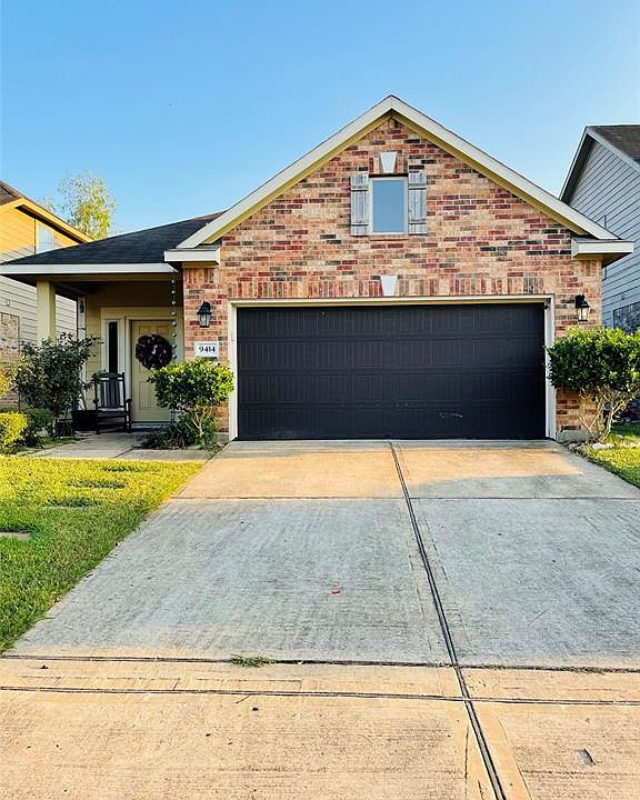 1st image of 9414 Savannah Holly Dr