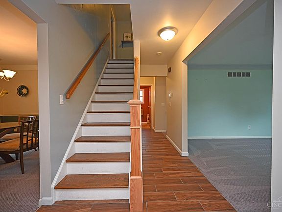 5th image of 556 Bessinger Dr