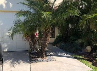 10279 Hidden Springs Ct, Boca Raton, FL 33498