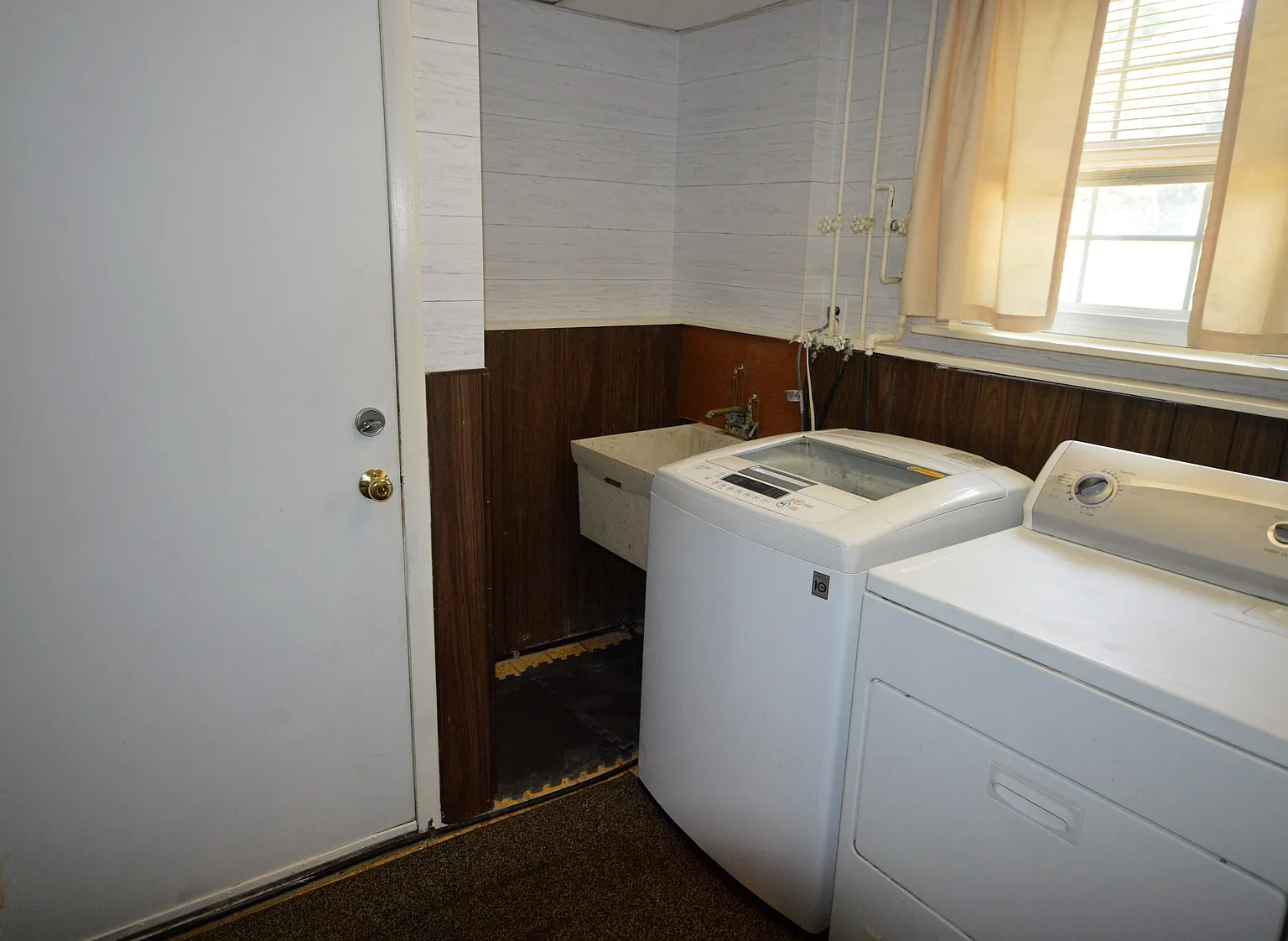 26060 Hickory Ln photo 1