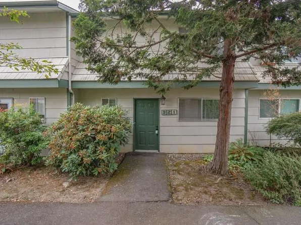 321 NE 105th St, Vancouver, WA 98685
