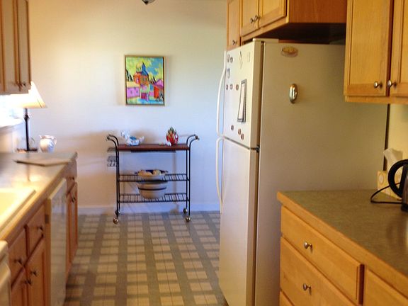 4th image of 1379 Walenta Dr