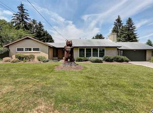 5320 Ridgeview Dr, Harrisburg, PA 17112