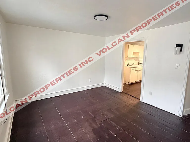 695 Pearl St #2 — Photo 5
