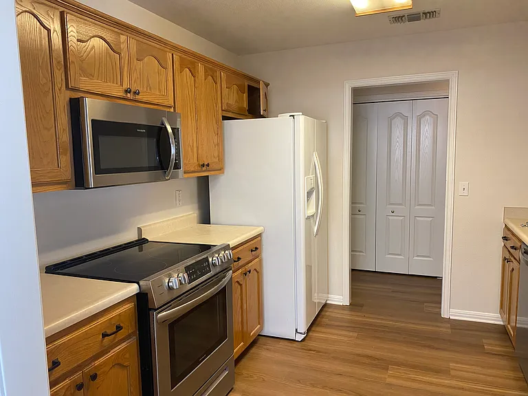 2125 Keystone Dr — Photo 8
