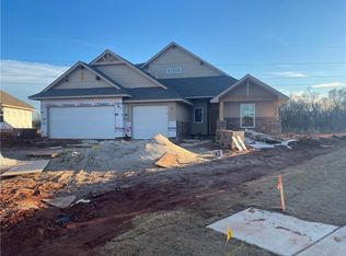 2900 SE 24th St, Moore, OK 73160