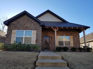 1077 Runningvine Ln, Auburn, AL 36830