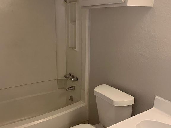 4th image of 133 N Jefferson St APT B
