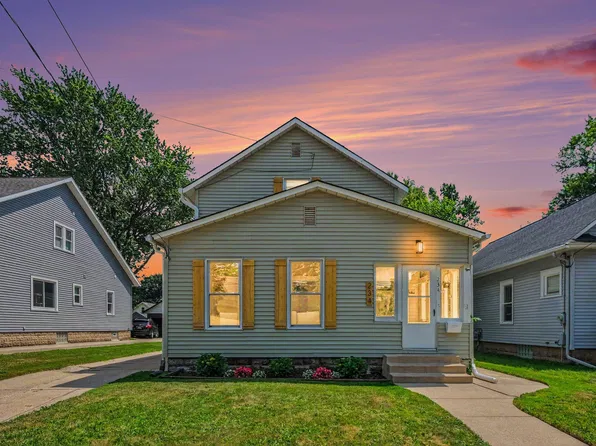 234 Knapp St NE, Grand Rapids, MI 49505