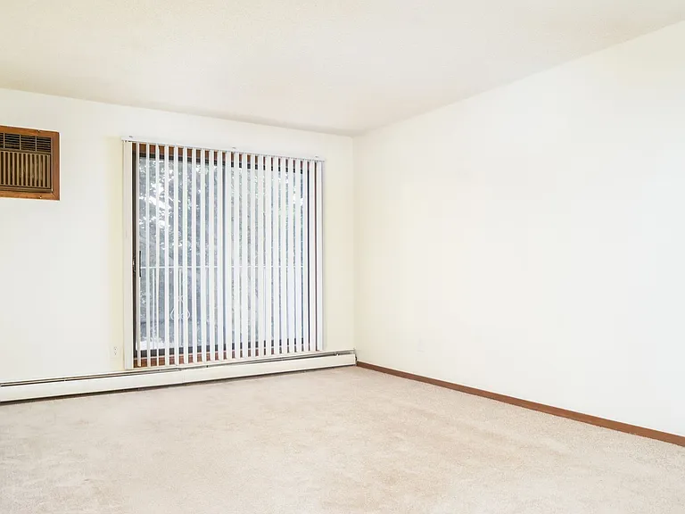 Heritage Heights Apartments — Photo 14
