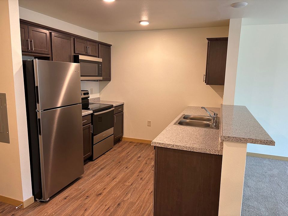 1st image of 1221 Enterprise Dr E #662