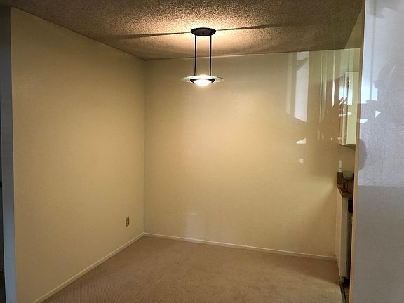 4th image of 408 Boardwalk Ave APT 24