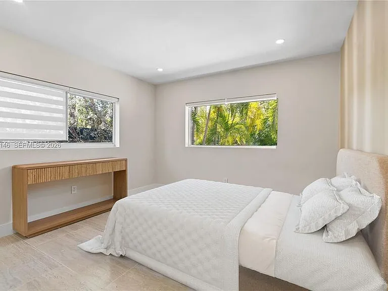 1345 SW 14th Ave — Photo 27