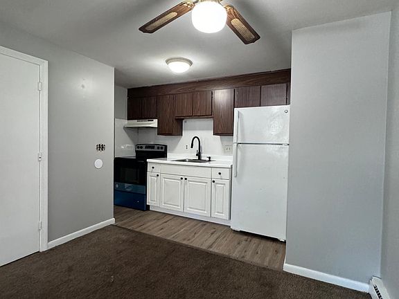 2nd image of 5 Dana Ct #14